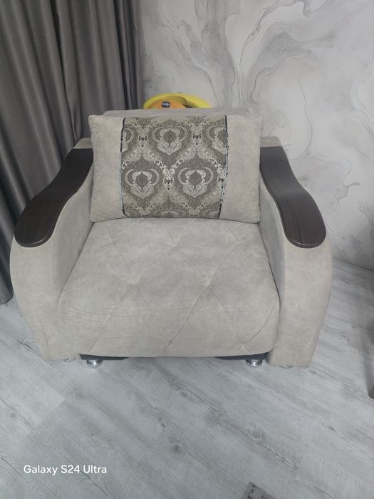 Кресло раздвижное,с хранением.