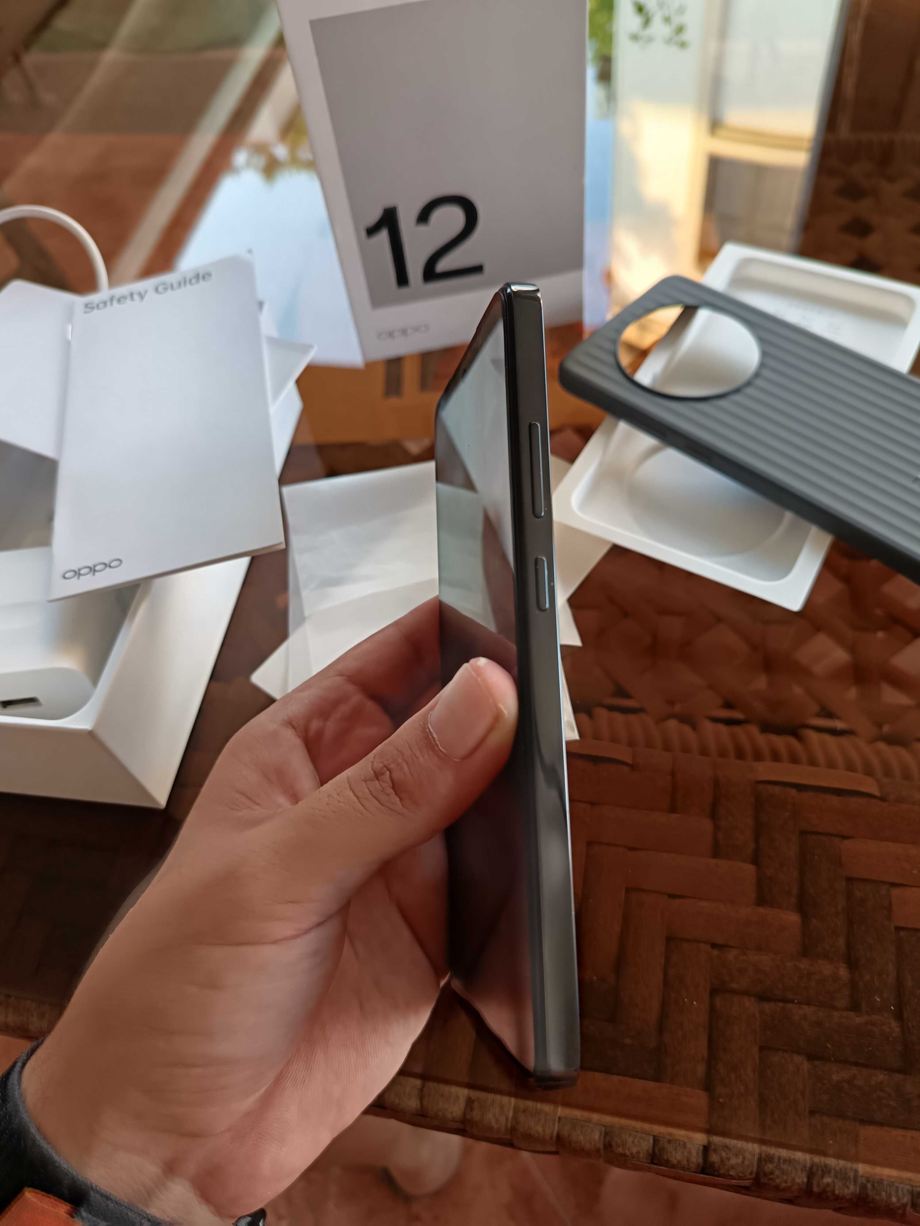 Oppo Reno 12F 8/256 в идеальном состоянии в полном комплекте