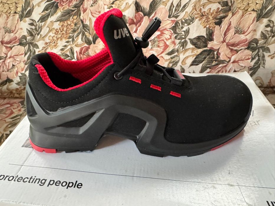 Bocanci de protecție UVEX – Calitate superioară și confort garantat