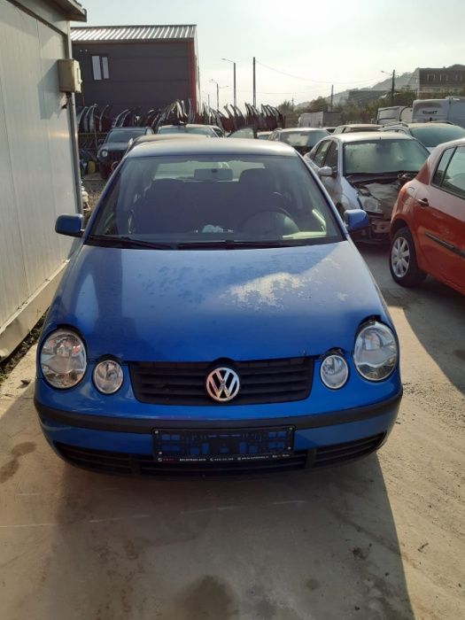 Dezmembram VW Polo 9N diesel si benzina