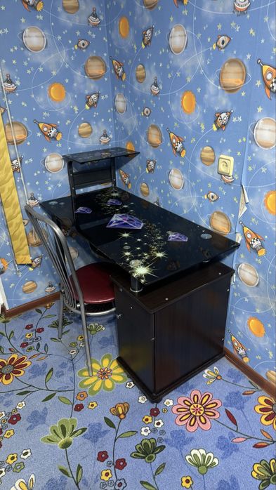 Стол компьютерный