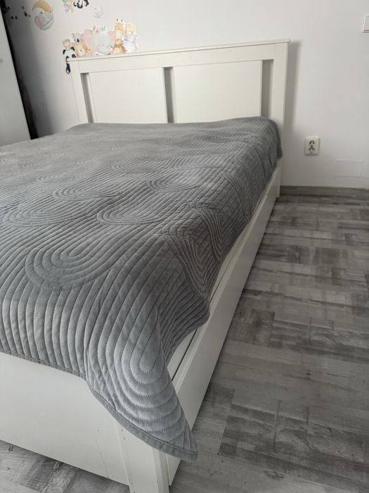 Pat 140x200 cu saltea inclusa