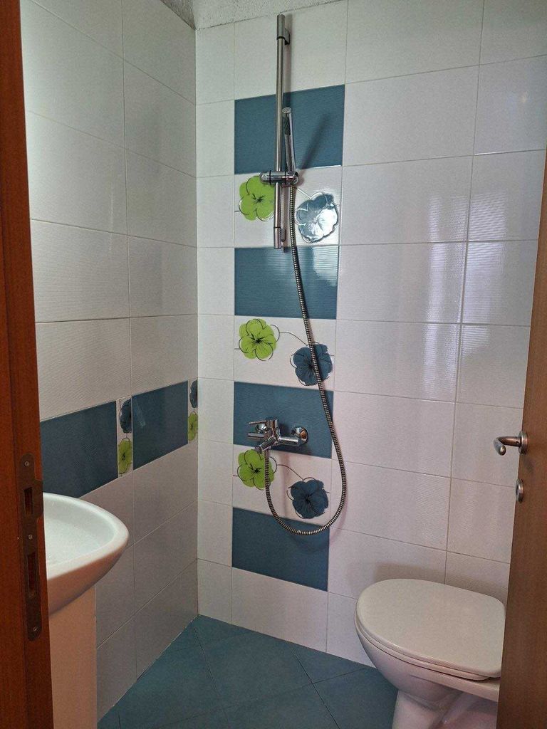 Дава се под наем Тристаен апартамент в София, Лозенец - 111 кв.м за 1150 € - Снимка #10