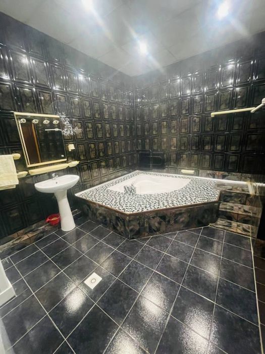 Дом рабочий городок 4 соток,цена 300000 у.е