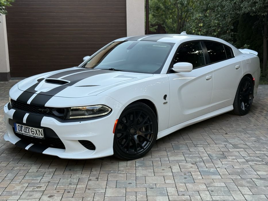 Dodge Charger SRT Hellcat HEMI 717CP