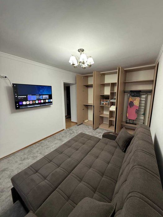 Сдается в аренду 1/2/5 Шато Руставели 35 Центр рядом кафе B&B г.Россия