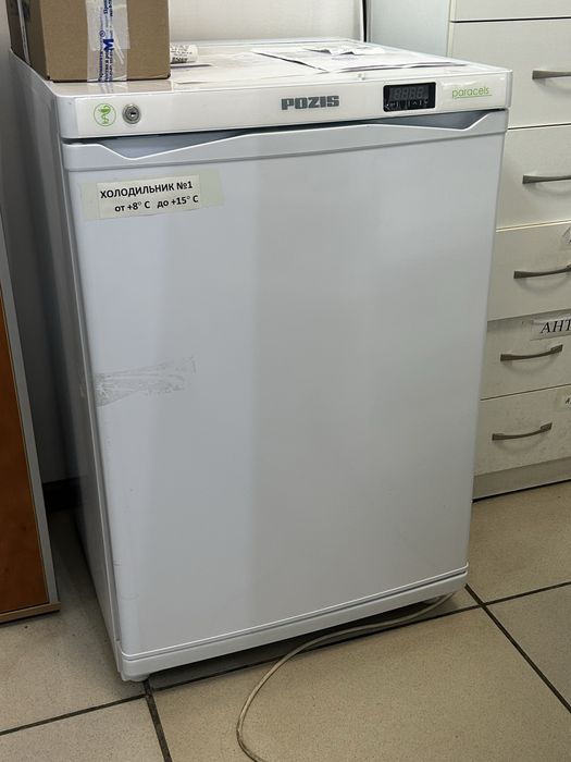 Продам аптечный холодильник