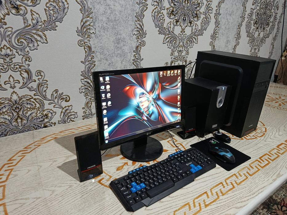 Kompyuter damashniy arzon sotiladi. Komplekt