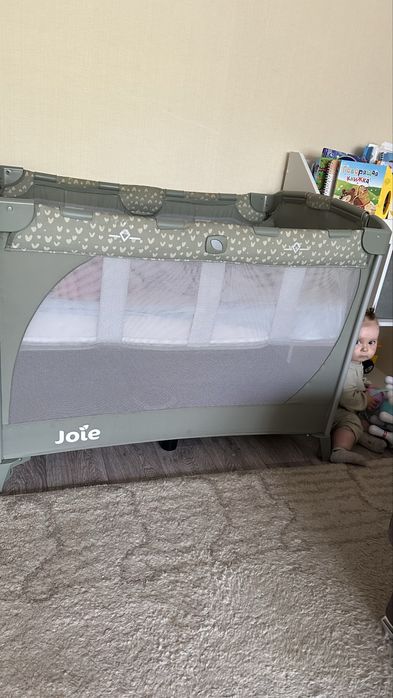 Продам кровать манеж в идеальном состоянии и электро качалку