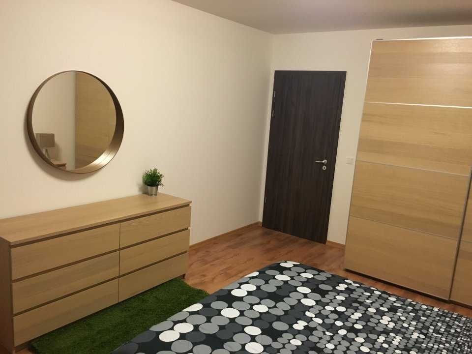 PROPRIETAR inchiriez apartament 2 camere si parcare URANUS PLAZA