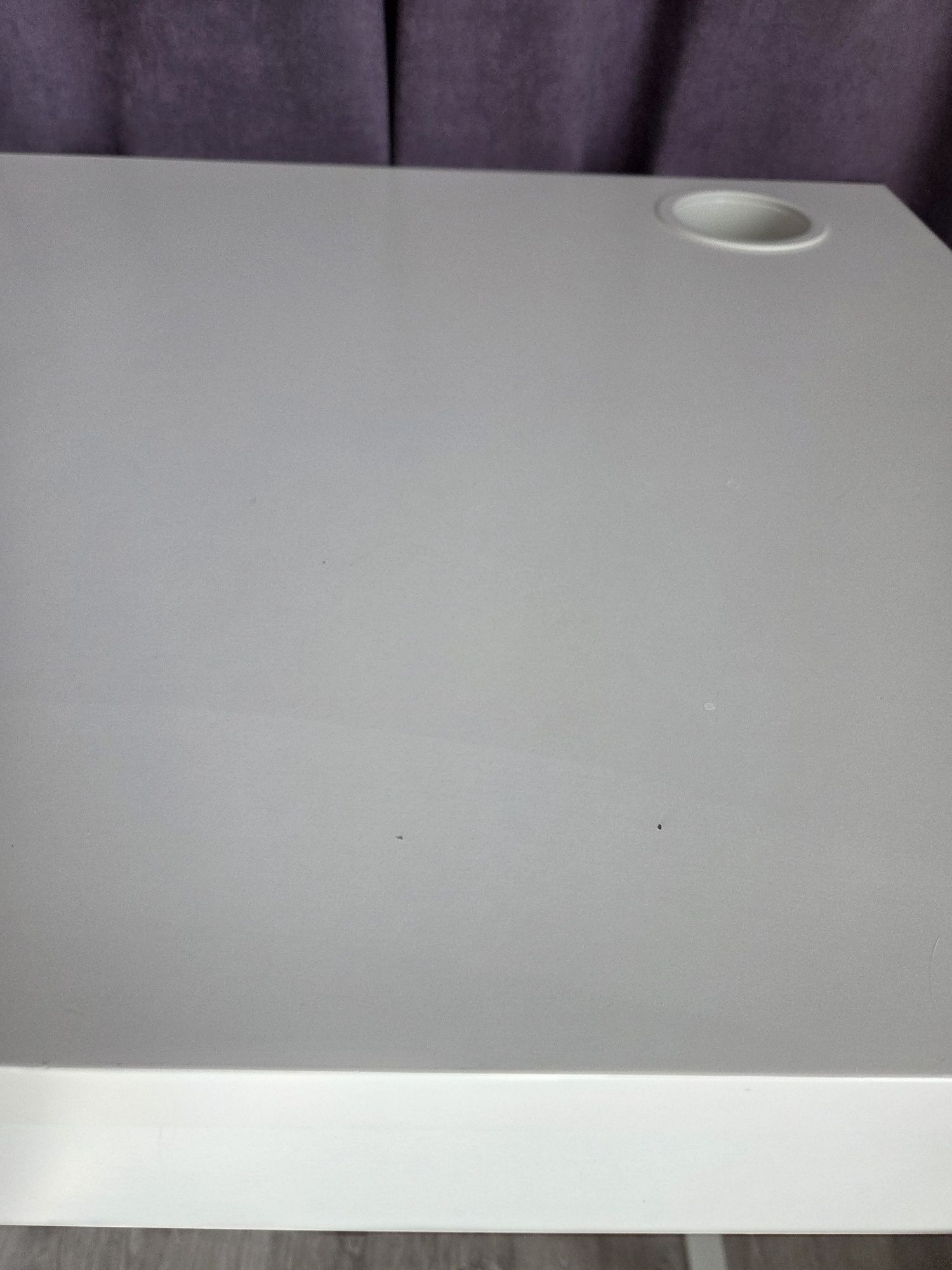 Бяло бюро Micke Ikea