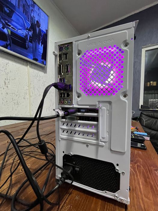 Unitate Pc Gaming i7 32 gb ddr4 ssd hdd video amd 8gb