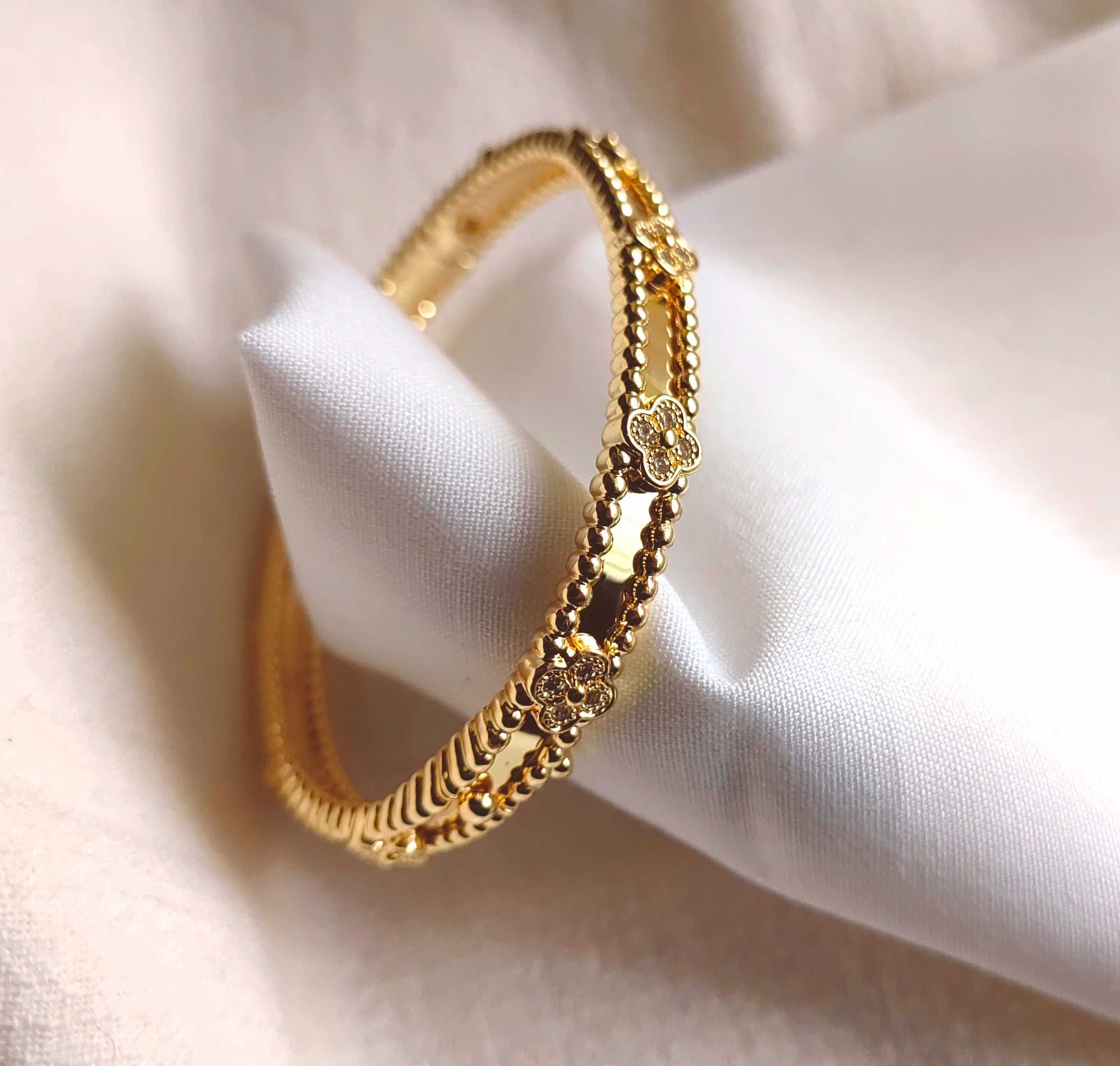Perlée sweet clovers bracelet, medium model, твърда дамска гривна
