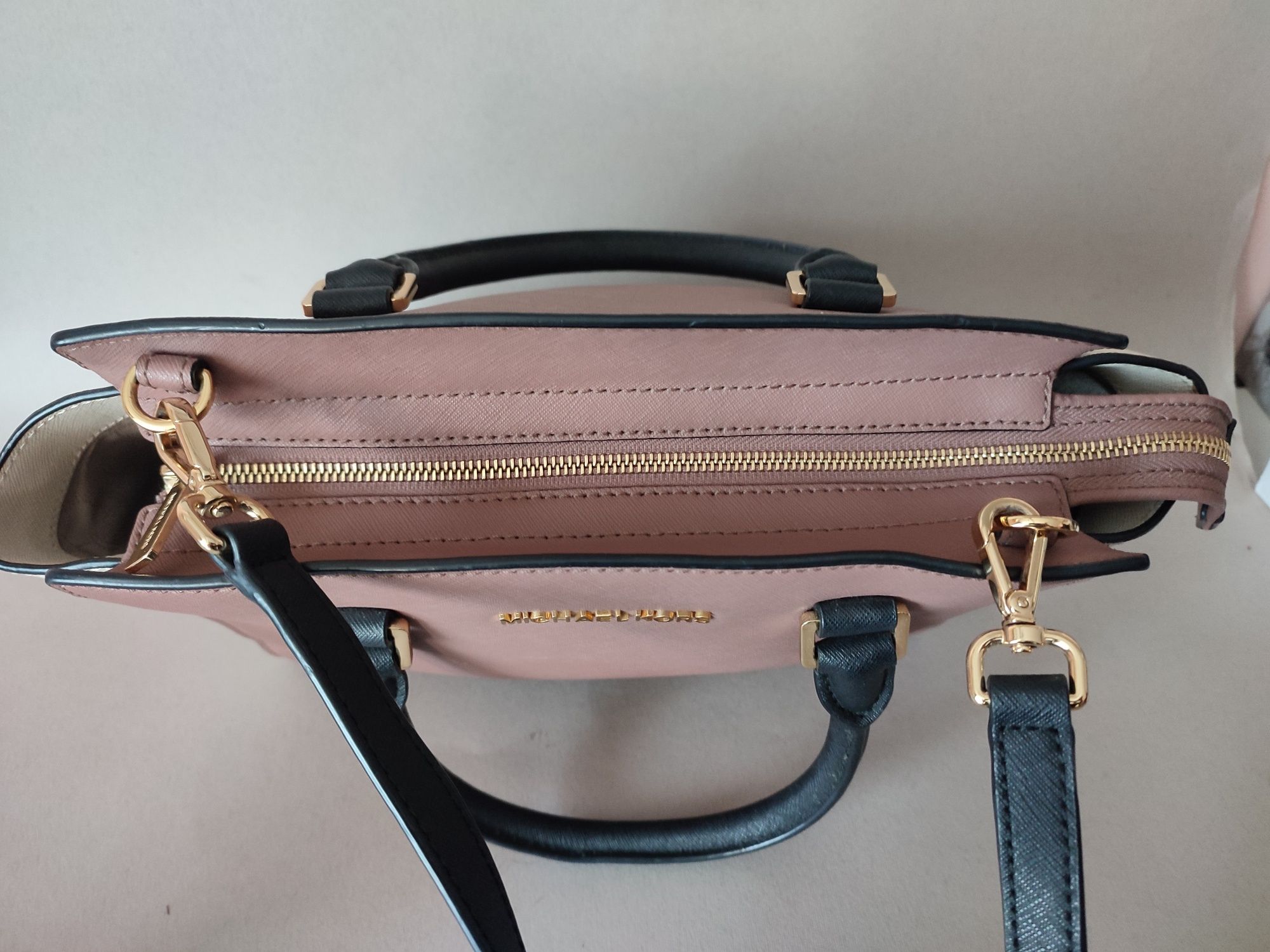 Michael Kors оригинална чанта естествена кожа