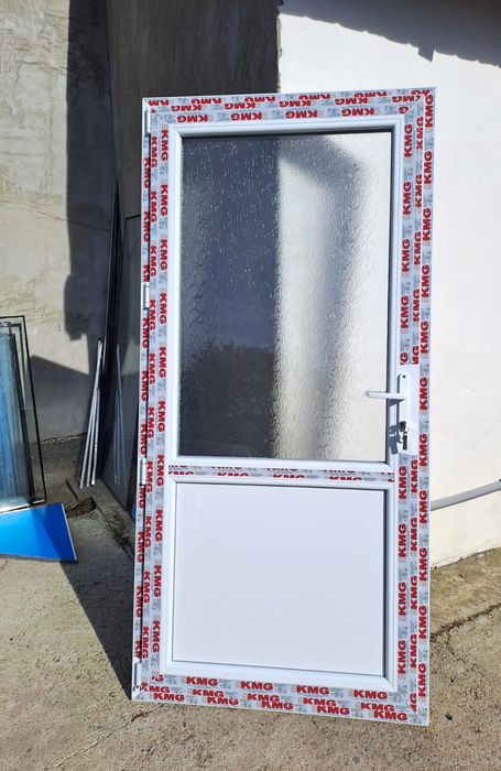 Vând ușă termopan nouă