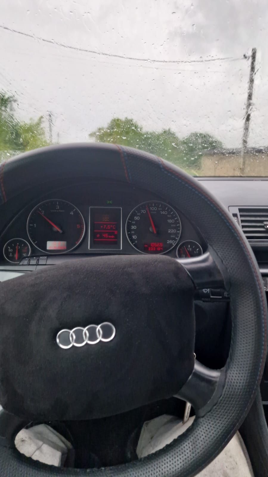 Audi a4 b6 1.9 131