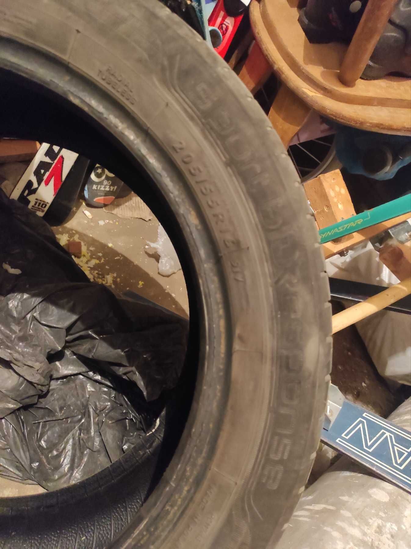 1 бр лятна гума 205/55/16 Dunlop Sport BluResponse DOT декември 2019.