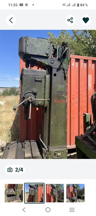 Два советский сверильных станка в рабочем состояни .