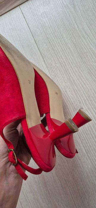 Pantofi piele intoarsa