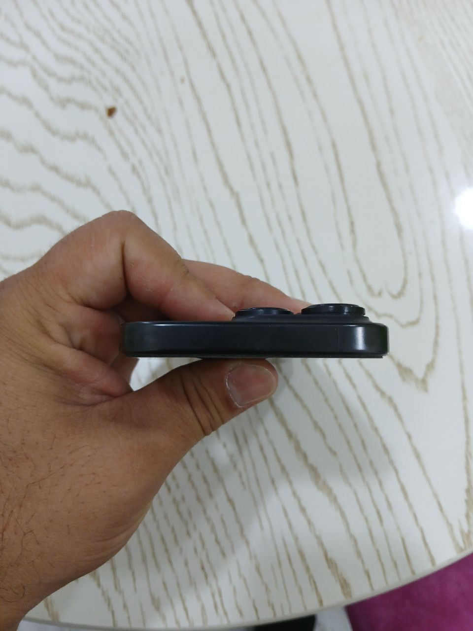 Iphone 16 pro icludga tushgan