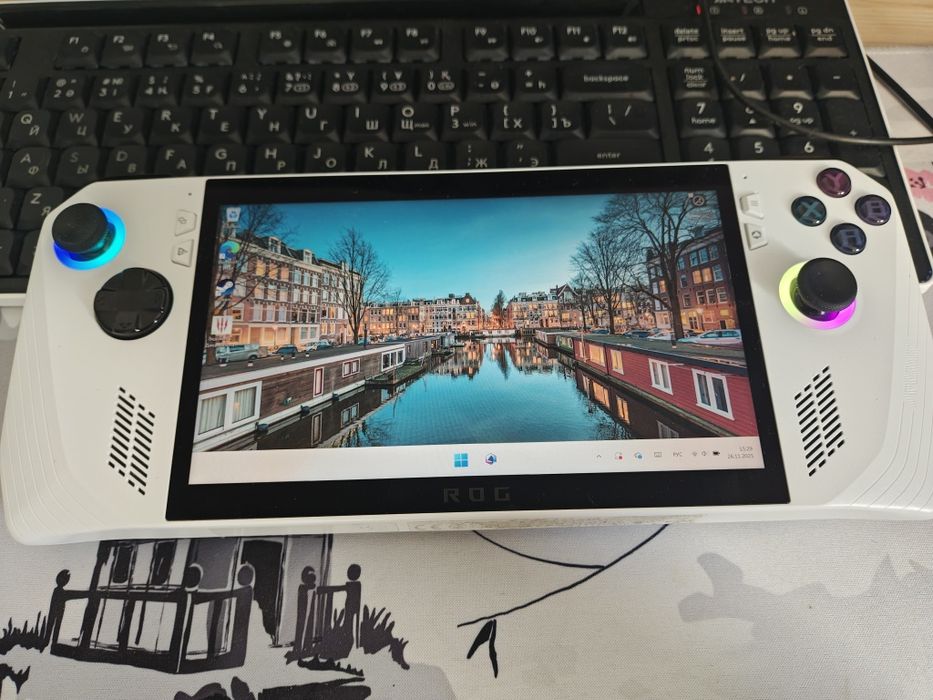 Asus rog ally z1 extreme приставка