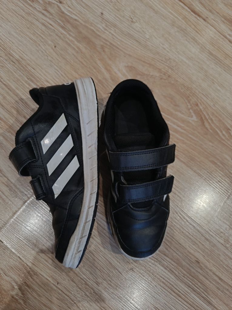 Маратонки Adidas 34 номер