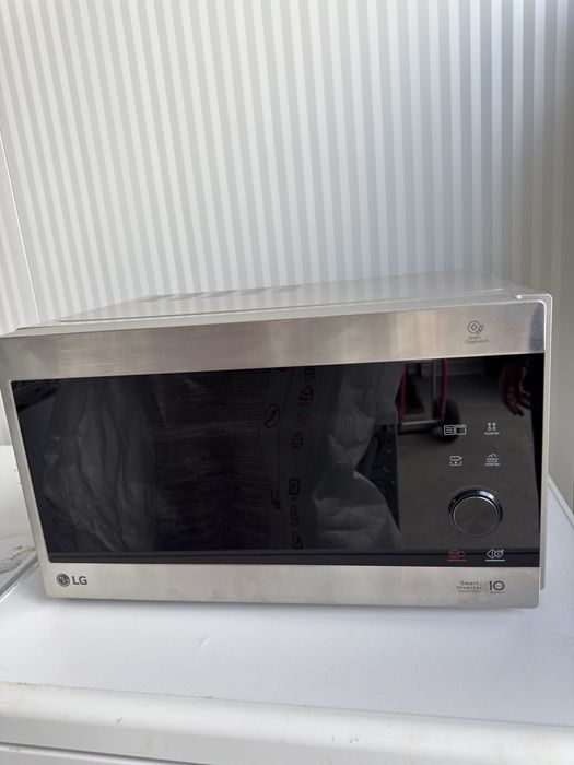 LG микровълнова фурна
