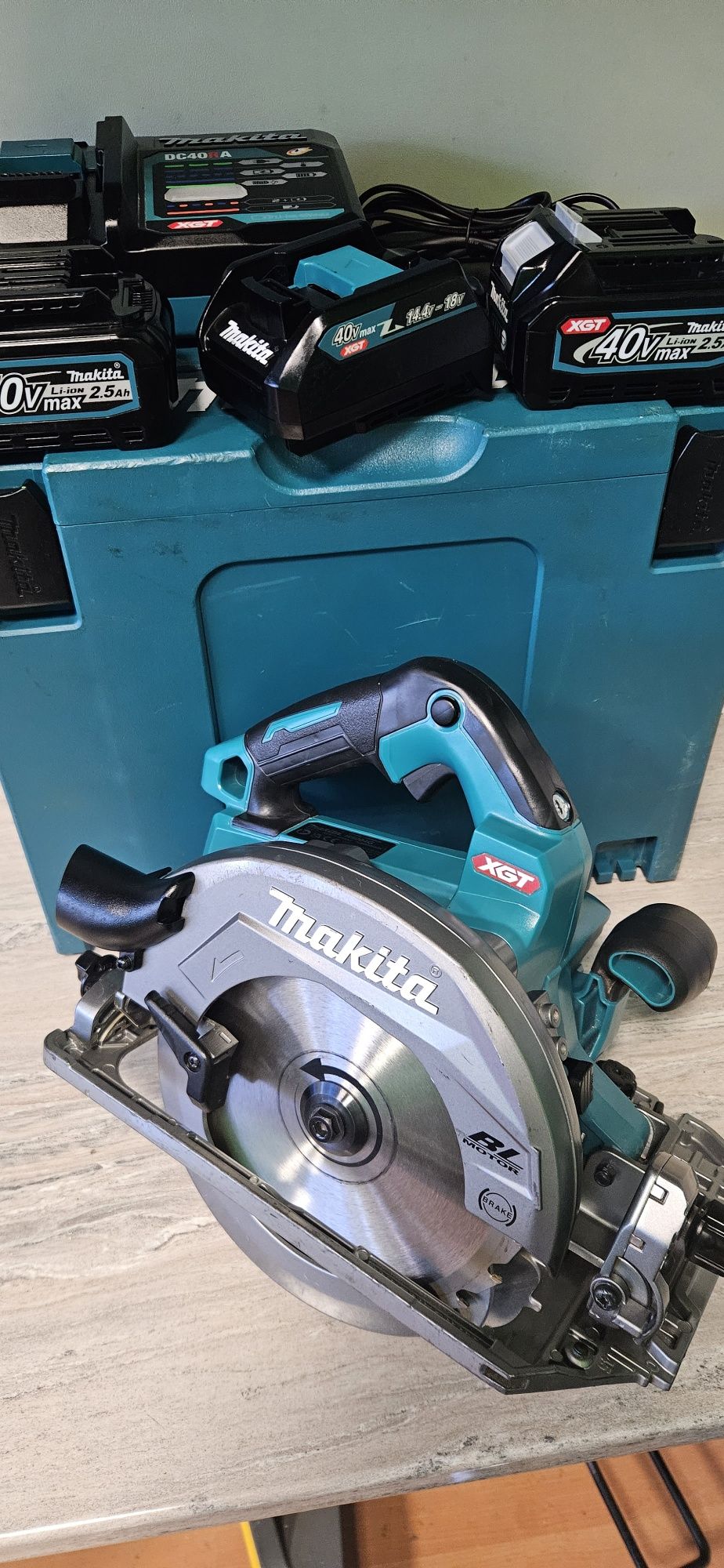 Makita Циркуляр Линеен Потапящ HS004G 40V.