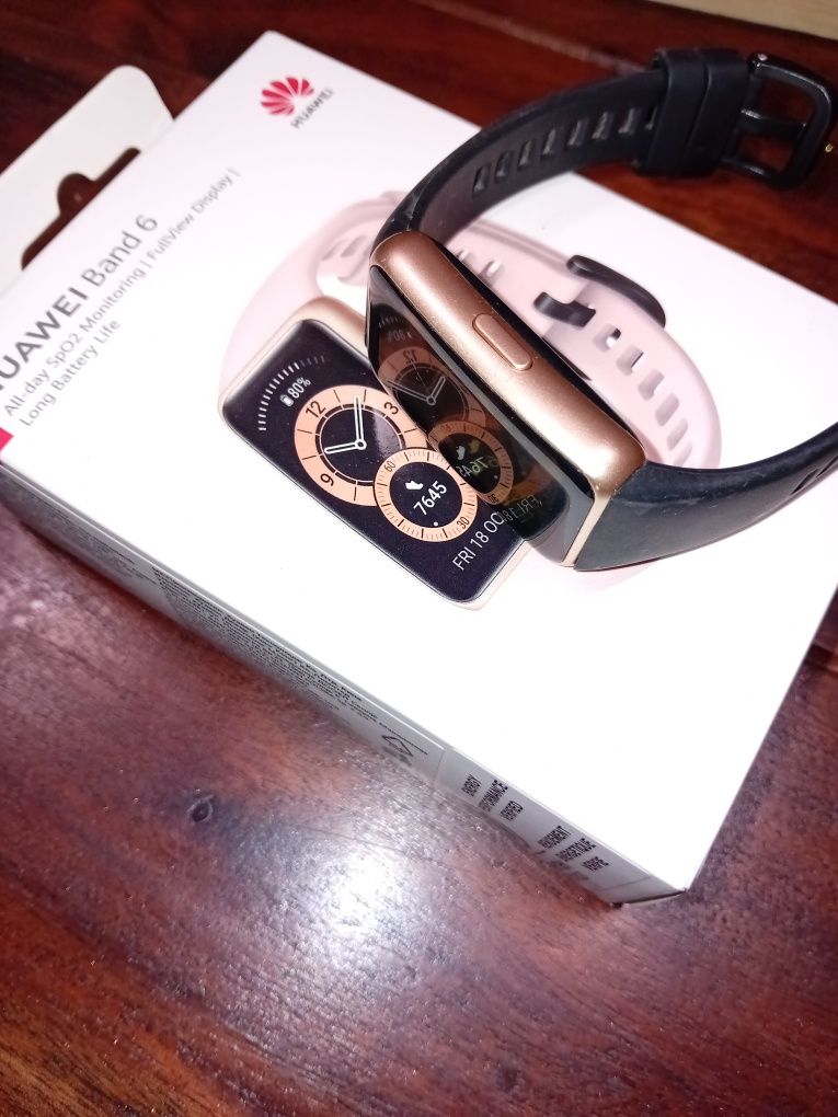 Huawei band 6 smart watch