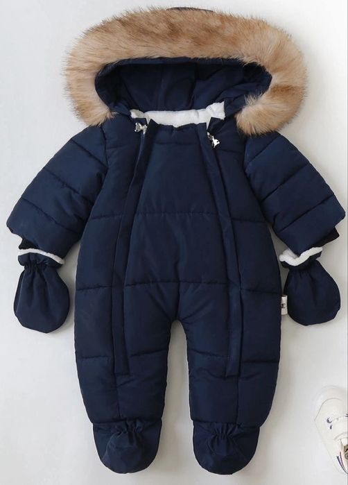 Комбинезон зимний на 3-6 мес,есть каспи ред