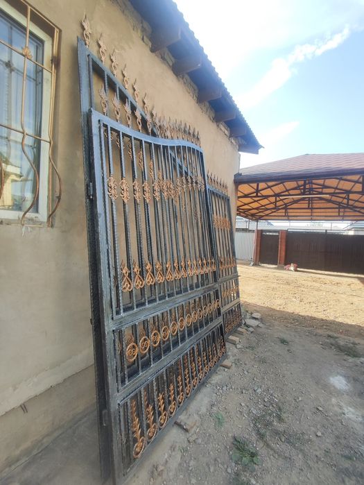 Продоётся Ворота