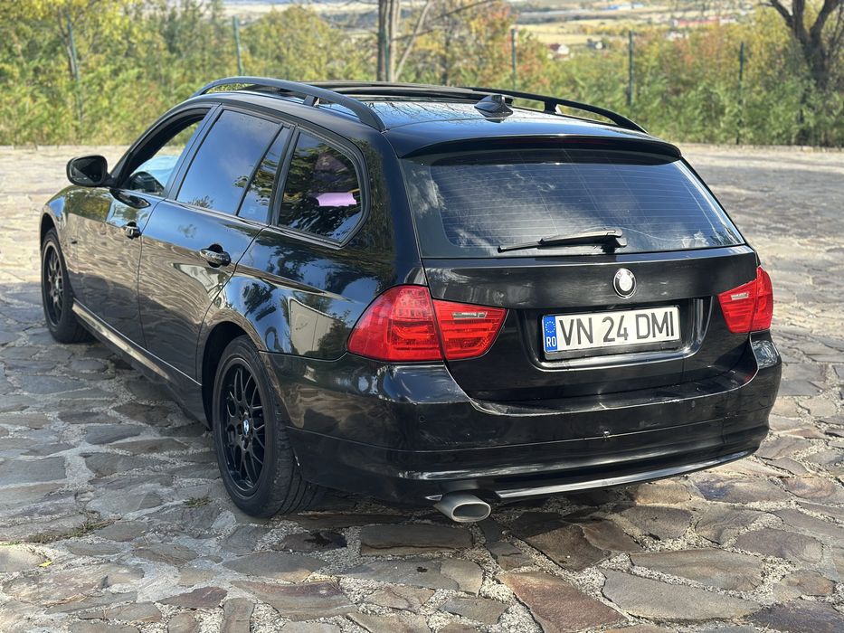 BMW 320D E91 LCI • Navi Mare• Automată • panoramic • stare foarte Bună