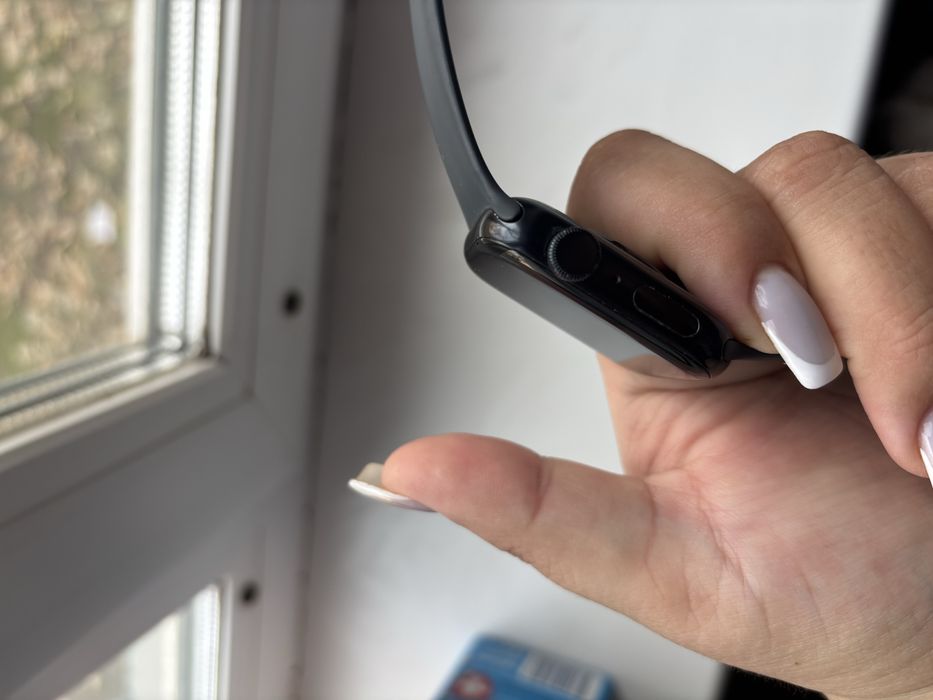 Продам apple watch se 44mm