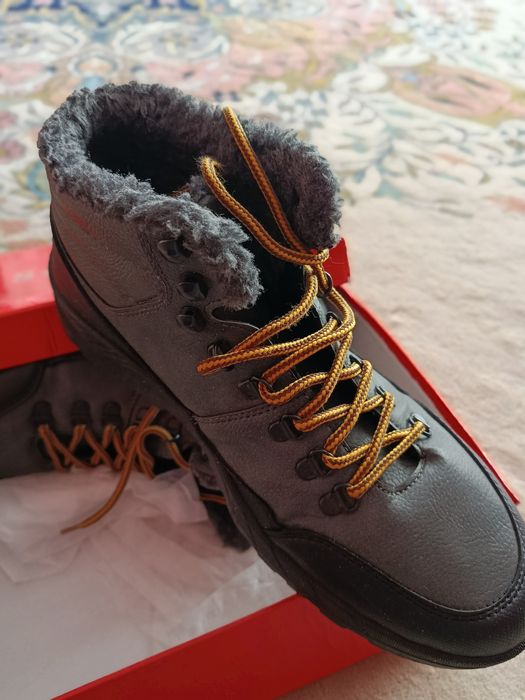 Сапоги мужские новые.