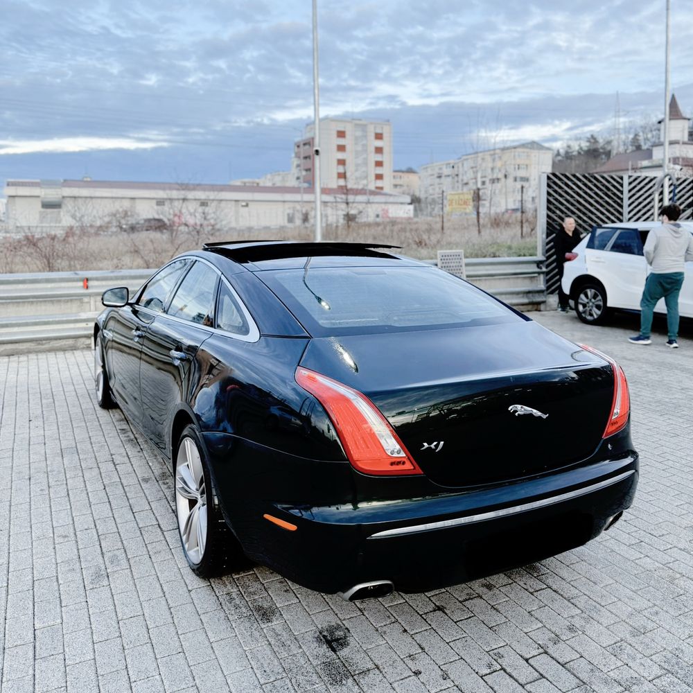 Dezmembrez Jaguar XJ X351 3.0 diesel 275cp Motor nou!