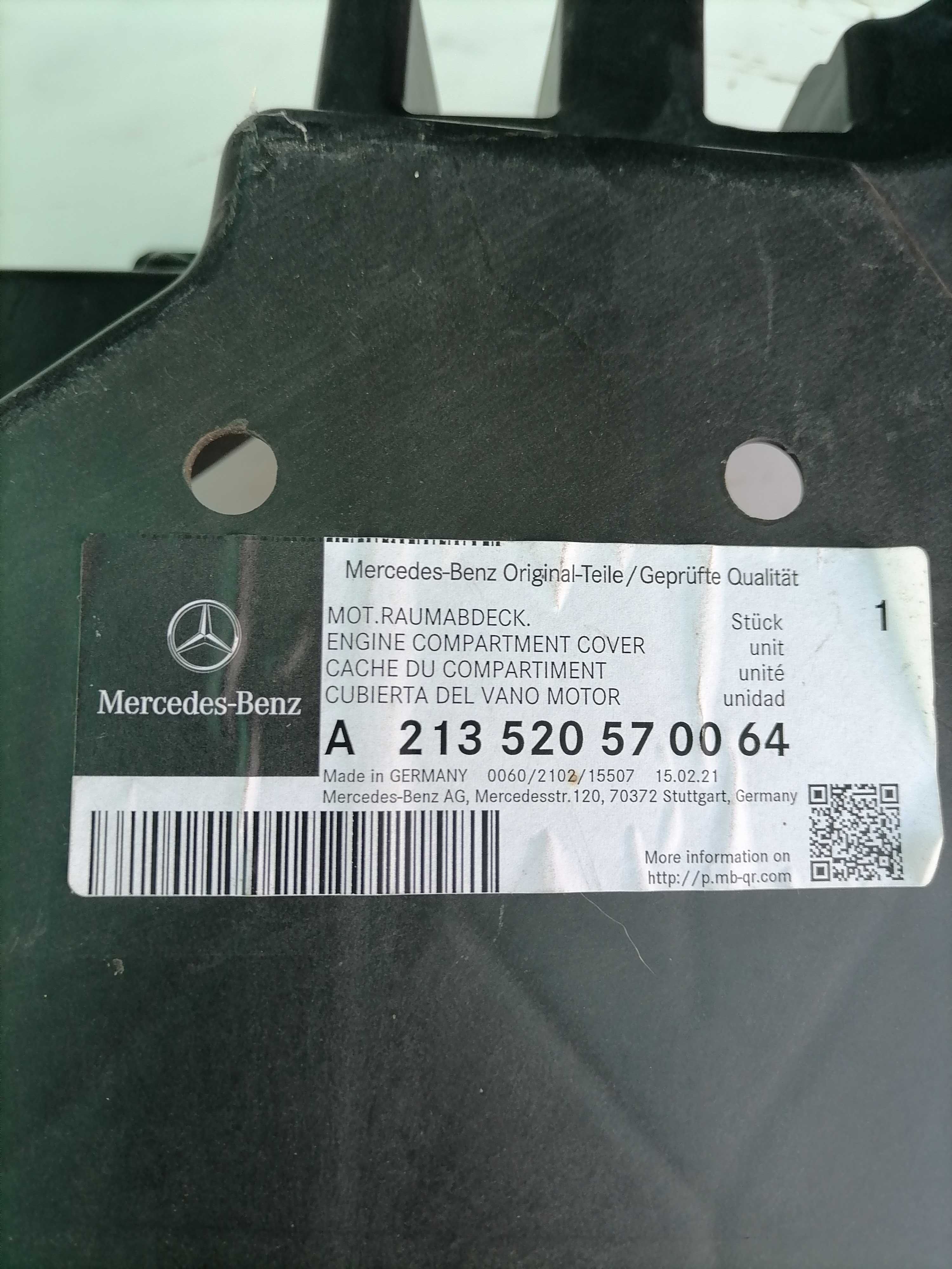Închidere scut carenaj partea fata stânga Mercedes w213