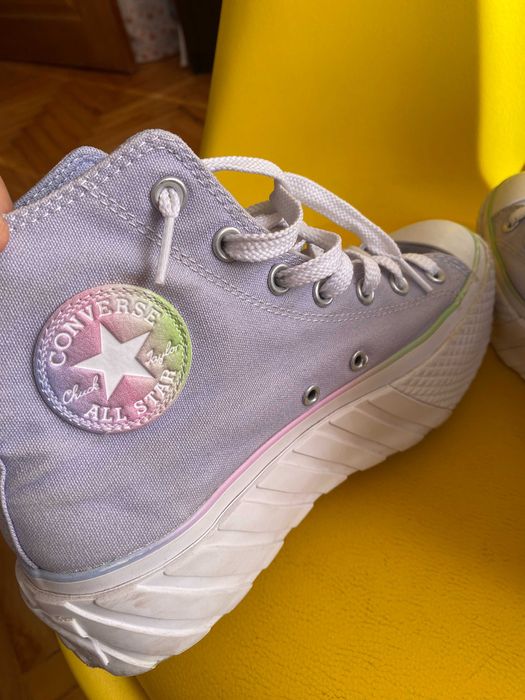 Продавам оригинални маратонки Adidas