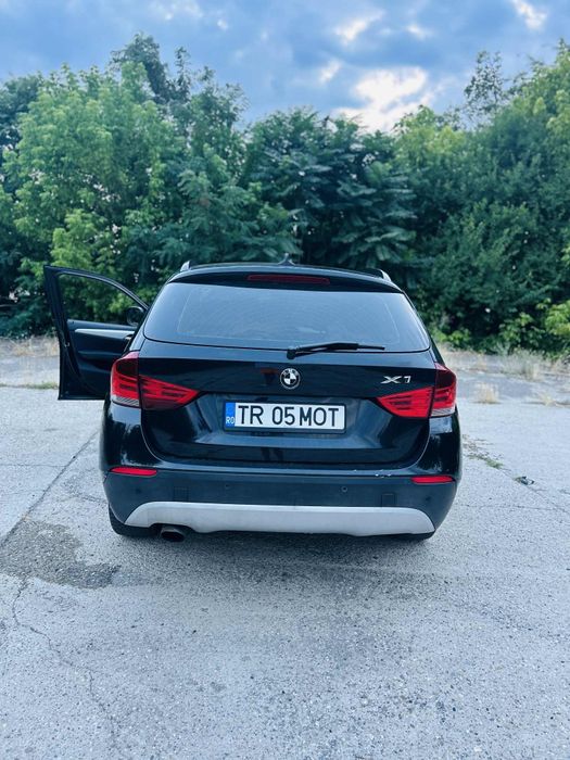 Vând BMW x1 an 2011 acte valabile fiscal tot ce trebuie
