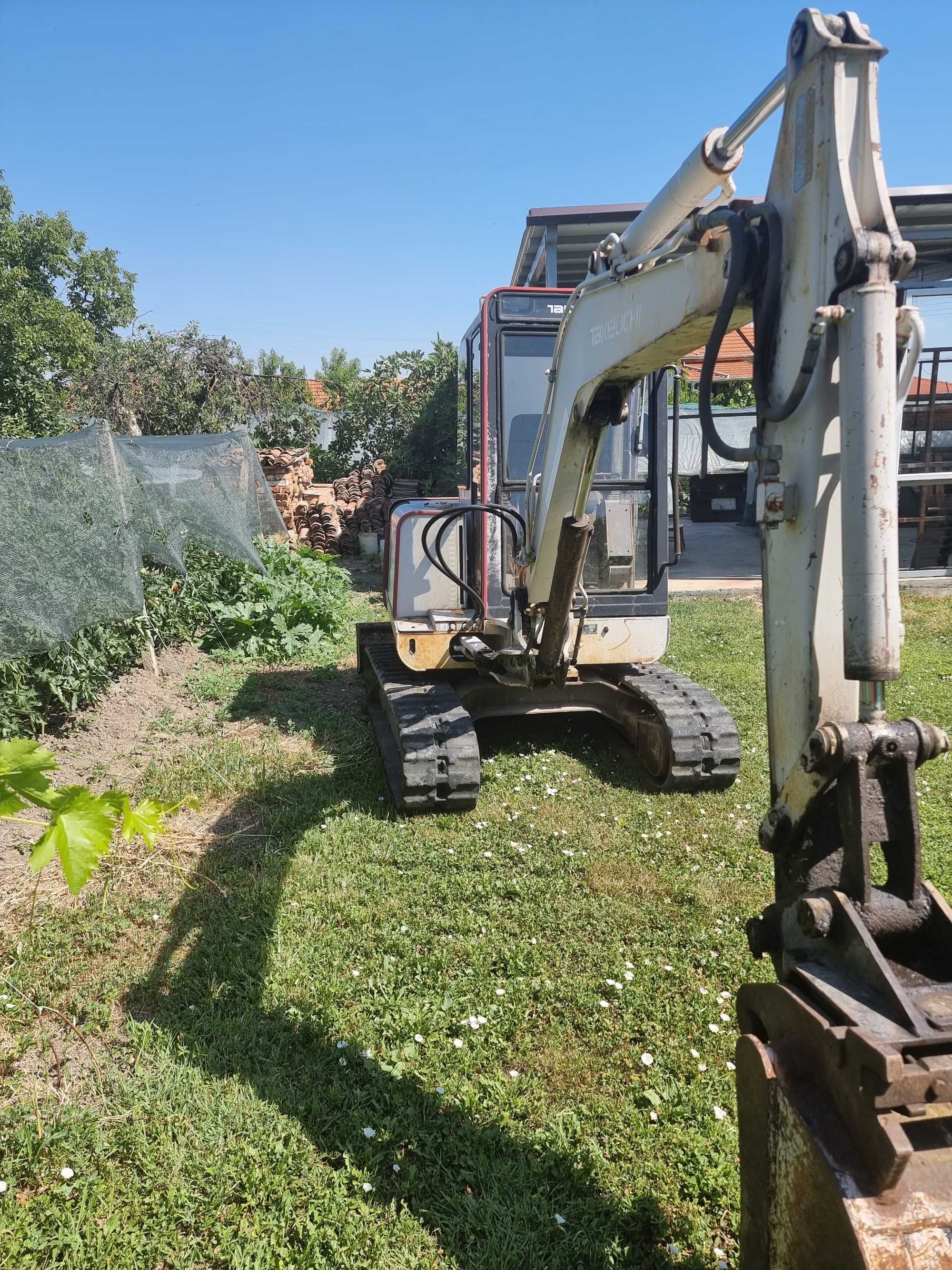 Багер  Takeuchi TB 035