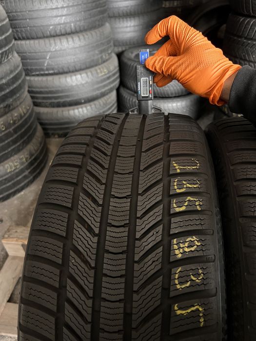 2 anvelope iarna 235/35/19 , Continental , DOT 2021 , 7.3 mm