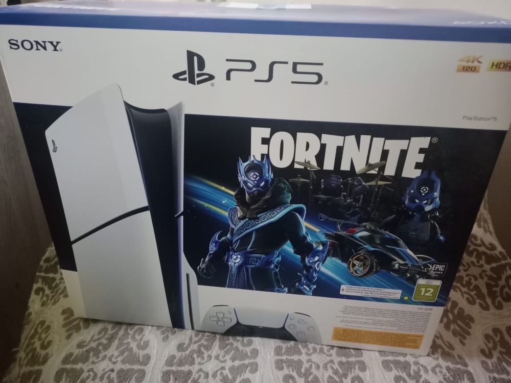Продам ps 5 slim с играми