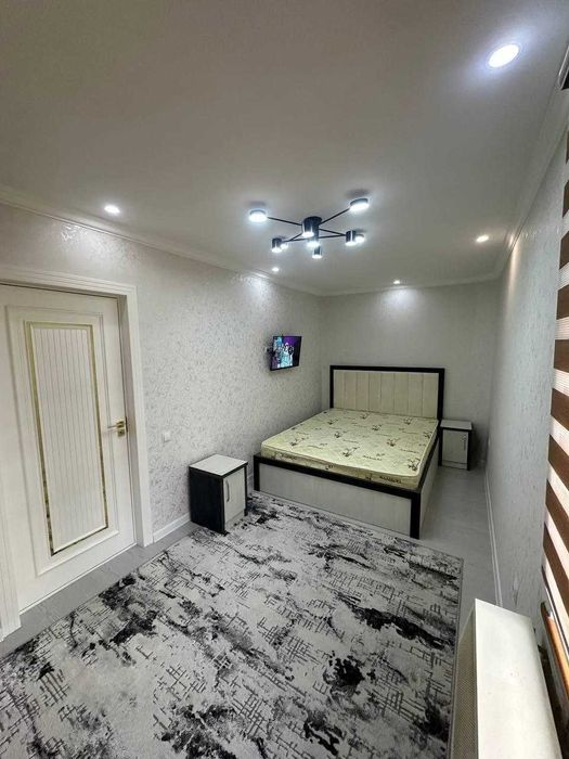 Продаётся люкс 2х комнатная квартира 3-этаже Адрес Вокзал Феникс Кафе!