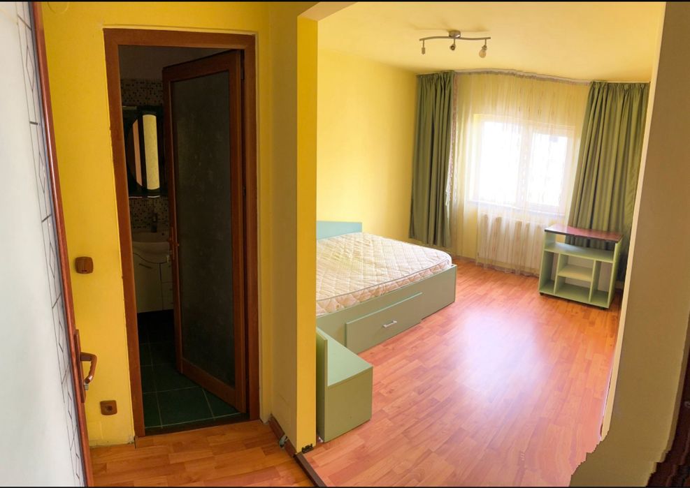 Oportunitate apartament de vanzare 4 camere