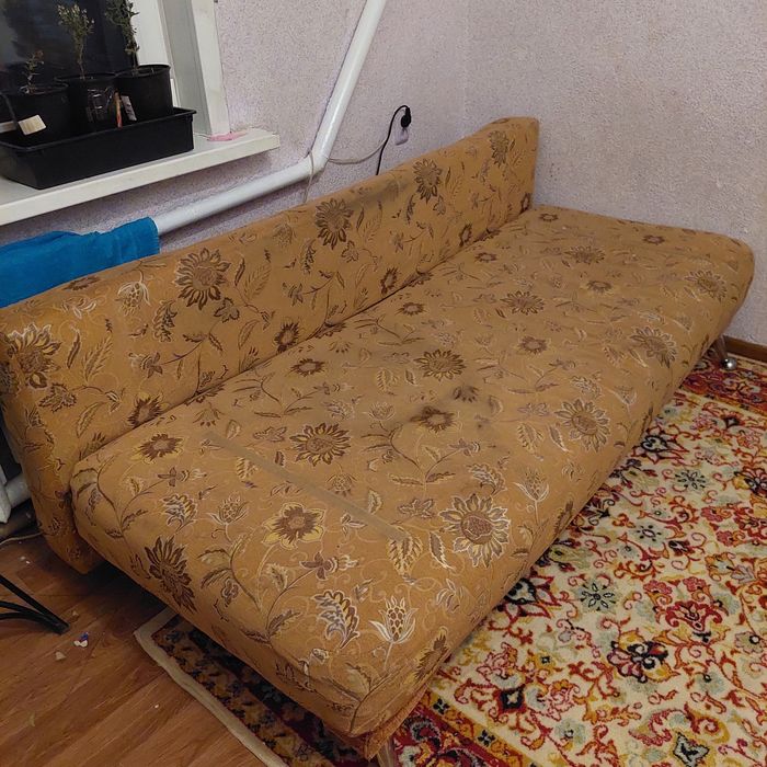 Отдам диван бесплатно