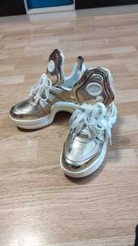 Pantofi sport  aurii 37