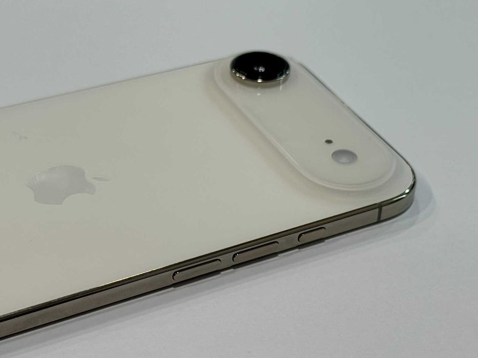 Apple iPhone Air 256GB- 12м. Гаранция