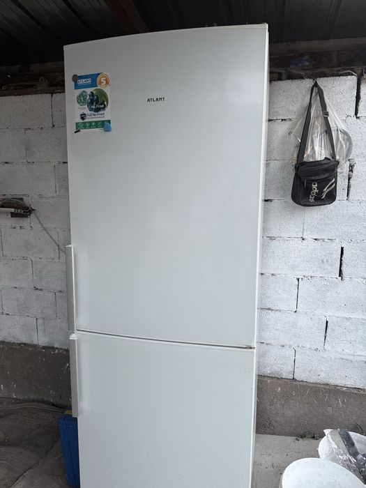Холодильник в хорошем состоянии