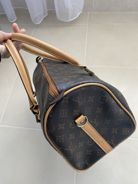 Чанта дамска ……..