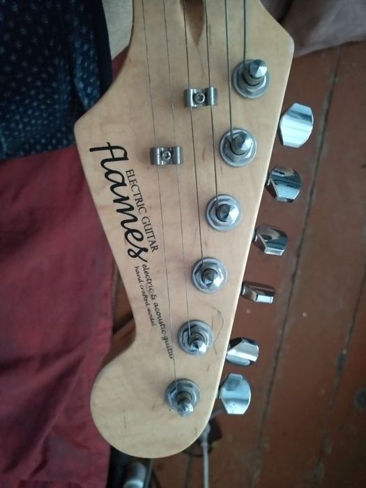 Gitara Flames Sotiladi