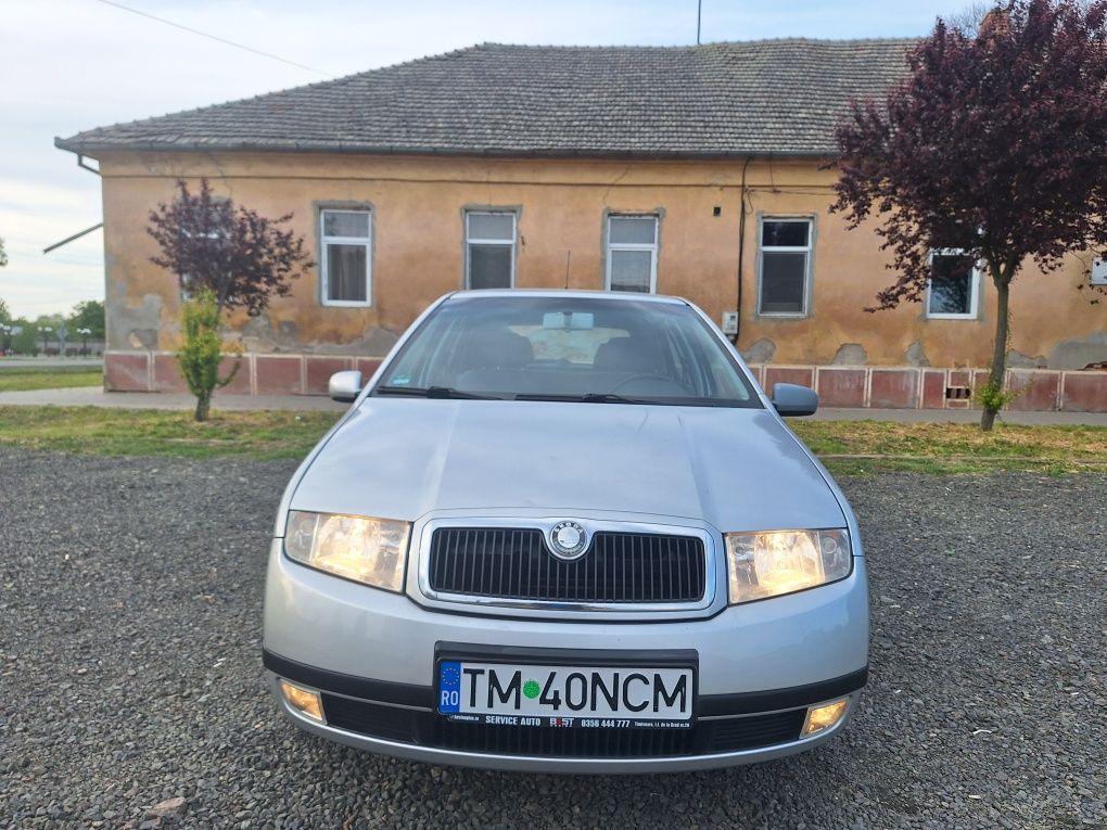 Skoda fabia an 2004 1,4 benzina